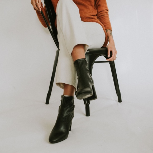 Franco Sarto Heeled Boot - Picture 4 of 5